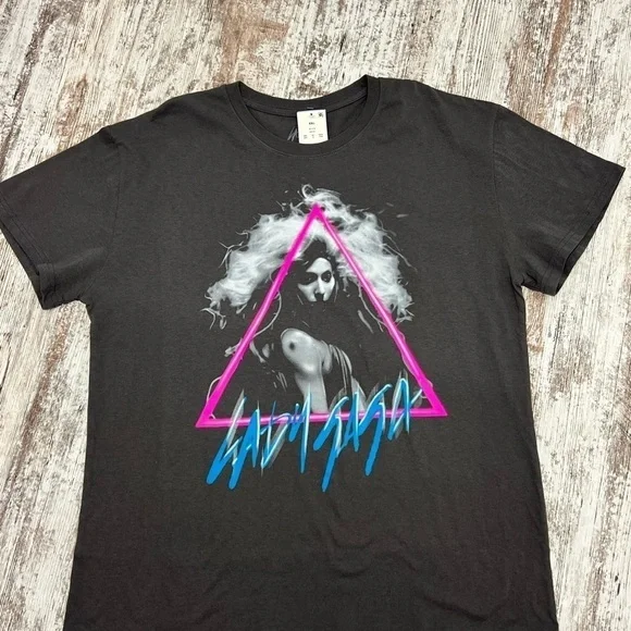 Women’s Graphic “Lady Gaga” Tee Shirt - Picture 3 of 7